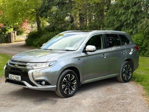 2016 MITSUBISHI OUTLANDER 2.0 HYBRID - Image 3