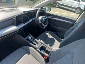 Volkswagen Golf 1.0 Etsi 110HP Life DSG Mhev - Image 3