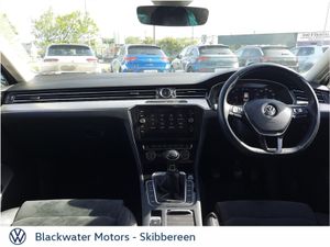 Volkswagen Passat 1.6tdi 120BHP Highline With Com - Image 3