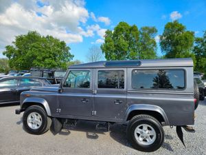 Land Rover Defender 110 Station Wagon BAS MY 15 5D - Image 4
