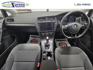 Volkswagen Golf 1.2 TSI Automatic  Reversing Came - Image 3