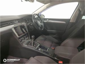 Volkswagen Passat 2.0 TDI SE Business 4dr - Image 2
