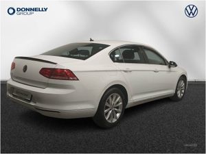 Volkswagen Passat 2.0 TDI SE Business 4dr - Image 3