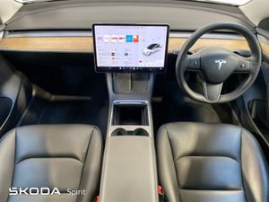 Tesla Model 3 Long Range AWD - Image 2