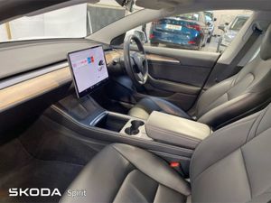 Tesla Model 3 Long Range AWD - Image 4