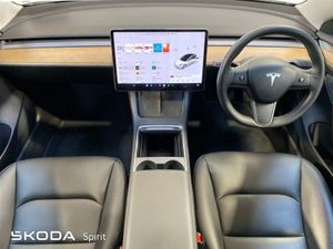 Tesla Model 3 Long Range AWD - Image 2