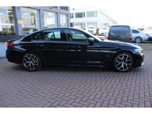 BMW 5-Series 2.0D M-SPORT 4DR SALOON AUTOMATIC // - Image 3