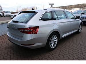 Skoda Superb 2.0 TDI 150BHP SE LIMITED 5DR ESTATE - Image 4