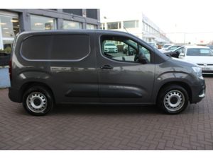 Opel Combo CARGO SPORTIVE 1.5 130PS 5DR - Image 3