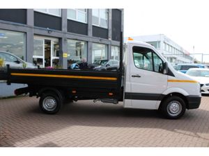 Volkswagen Crafter 2.0 TDI 35 BLUEMTION 109BHP  MW - Image 3