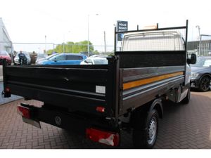 Volkswagen Crafter 2.0 TDI 35 BLUEMTION 109BHP  MW - Image 4