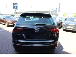 Volkswagen Tiguan 2.0TDI R-LINE FOUR MOTION 5DR ES - Image 2