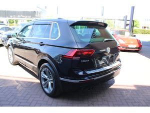 Volkswagen Tiguan 2.0TDI R-LINE FOUR MOTION 5DR ES - Image 4