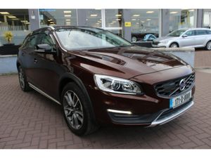 Volvo V60 2.0D4 CROSS COUNTRY SE LUXURY 190BHP 5DR - Image 2
