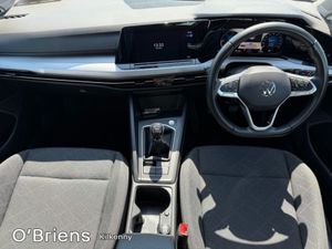 Volkswagen Golf 2.0 TDI 115HP Life - Image 3