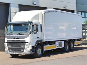 2018 VOLVO FM-330 6X2 FRIDGE LORRY - Image 3