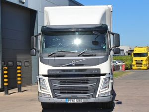 2018 VOLVO FM-330 6X2 FRIDGE LORRY - Image 2