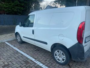 Fiat Doblo 2017 van. No vat - Image 4