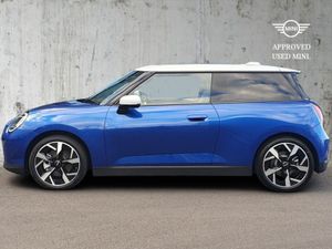 MINI HATCH Cooper SE - Image 4