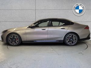 BMW 5 Series 530e M Sport Pro Saloon - Image 4