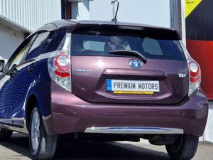 Toyota Aqua Hybrid leather - Image 4