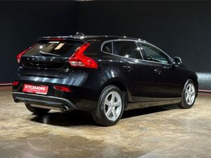 Volvo V40 1.5 Automatic - Upgraded Alloys - Rever - Image 3