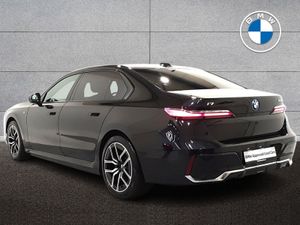 BMW i7 Xdrive60 M Sport - Image 3