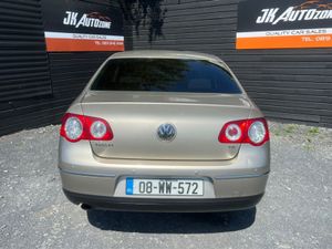 Volkswagen Passat B6 COM 1.6 FSI Auto - Image 4