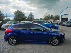 Ford Focus St-line 1.5td 120PS 6spd 4DR - Image 3