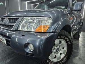 Mitsubishi Shogun 3.2 DID Equippe 3DR - Image 2