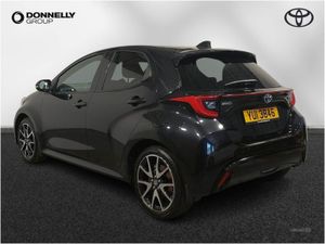 Toyota Yaris 1.5 Hybrid Dynamic 5dr CVT - Image 2