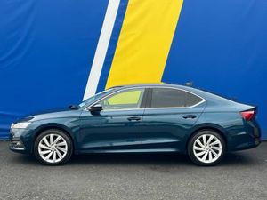 Skoda Octavia STYLE 2.0 TDI // APPLE CARPLAY/ANDRO - Image 3