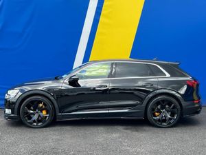 Audi e-tron 50 QUATTRO // LEATHER INTERIOR // ADAP - Image 3