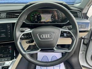 Audi e-tron RS-PERFORMANCE 50 QUATTRO // LEATHER H - Image 4