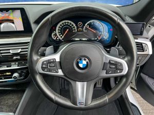 BMW 5-Series 523d 2.0 D M-SPORT AUTO // ALCANTARA - Image 4