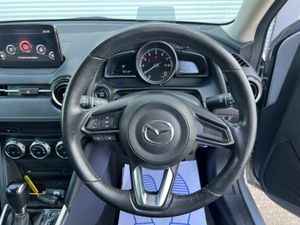 Mazda Demio SKYACTIV 1.3 AUTO // HEADS-UP DISPLAY - Image 4