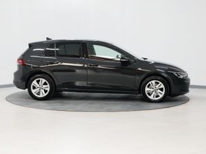 *109* 2022 Volkswagen Golf 2.0TDI LIFE - Image 3