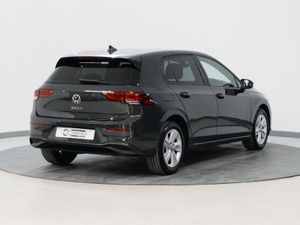 *109* 2022 Volkswagen Golf 2.0TDI LIFE - Image 4