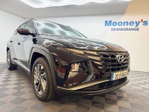 Hyundai Tucson 2WD Executive w.2 Tone Roof - Image 3