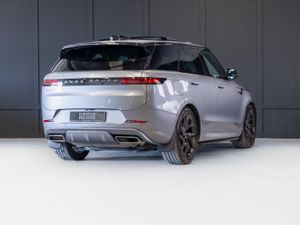 2024 Range Rover Sport P460e Dynamic SE - Image 3