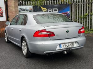 2013 Skoda Superb 1.6D Manual - Image 2