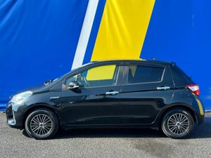 Toyota Yaris 1.5 HYBRID AUTO // 14" ALLOYS // NEW - Image 3