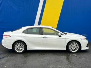 Toyota Camry 2.5 G-LEATHER PACKAGE HYBRID AUTO // - Image 2