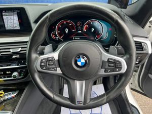 BMW 5-Series 523d M-SPORT 2.0 AUTO // M PERFORMANC - Image 4