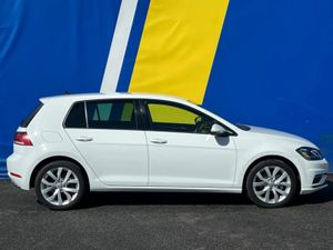 Volkswagen Golf HIGHLINE 1.4 TSI AUTO // ADAPTIVE - Image 2
