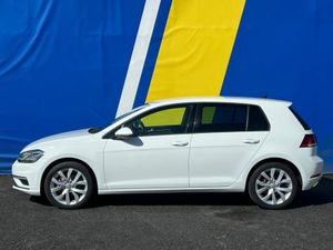 Volkswagen Golf HIGHLINE 1.4 TSI AUTO // ADAPTIVE - Image 3