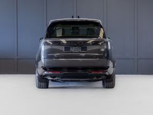 2023 Range Rover P440e HSE 5 Seat N1 Crewcab - Image 4
