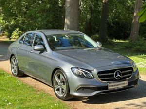 E220 D AVATGARDE * LOW KMS * - Image 2