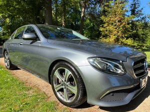 E220 D AVATGARDE * LOW KMS * - Image 4