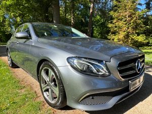 E220 D AVATGARDE * LOW KMS * - Image 3